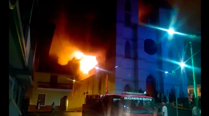 IncendioiglesiaColombia_Youtube_19122016.jpg ?? 