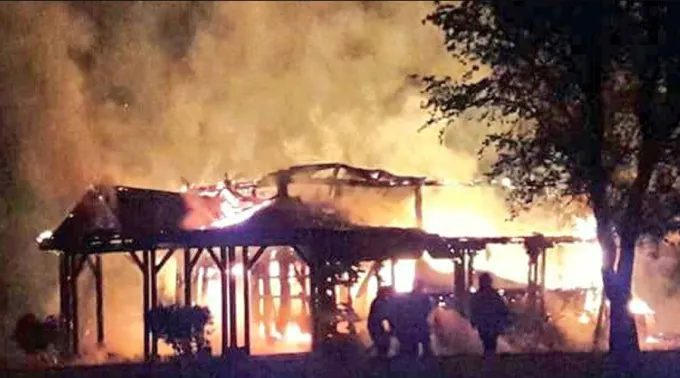 IncendioigrejaChile_-_17janeiro2018.jpg ?? 