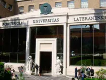 Pontifícia Universidade Lateranense, onde está localizado o Pontifício Instituto João Paulo II