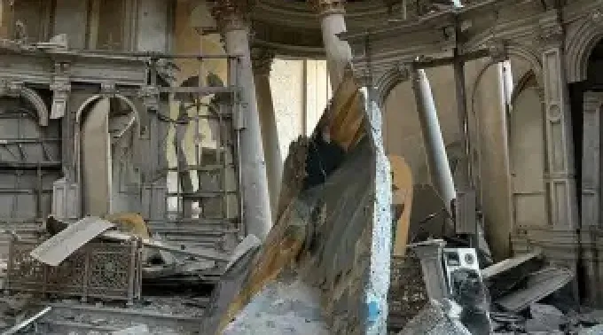 Interior-de-Catedral-Ucrania-afectada-por-misiles-rusos-24072023.jpg ?? 