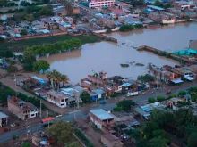 Inundações causadas pelo fenômeno El Niño 