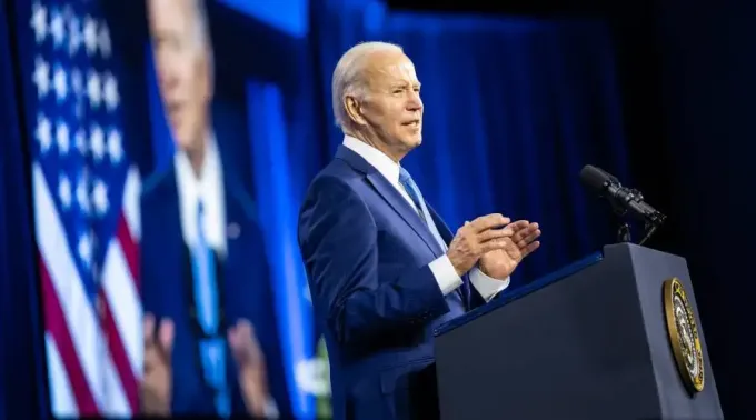 Joe-Biden-Adam-Schultz-White-House-030522.webp ?? 