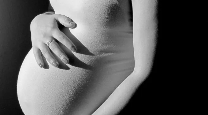 JovenEmbarazada_FlickrElianaNievesCC-BY-2.0_140515_1.jpg ?? 