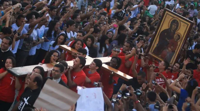 Jovenes_FlickrJornadaMundialDaJuventude_CC-BY-NC-SA-2.0.jpg ?? 