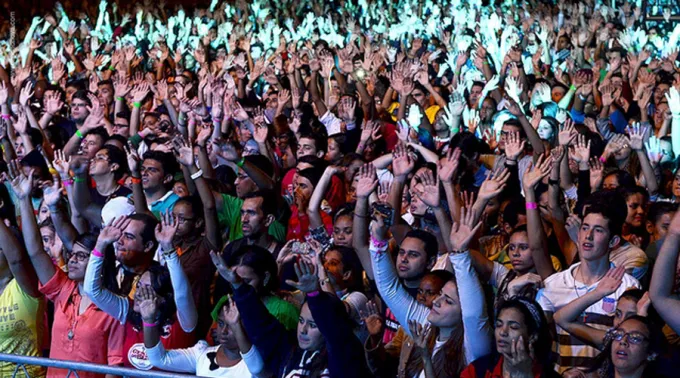 JovensPHNCancaoNova_ACI.jpg ?? 