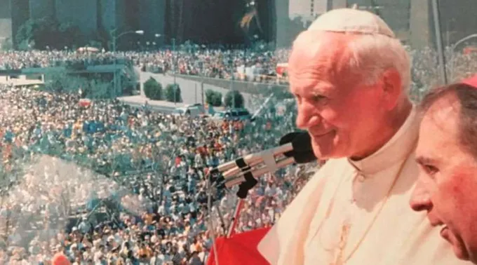 JuanPabloII_WikimediaCommons_121220.jpg ?? 