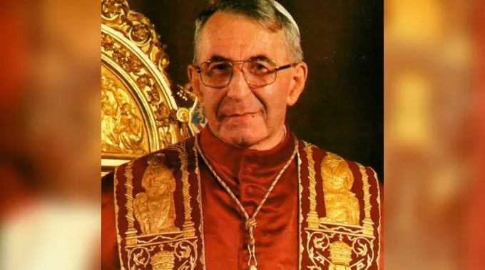 JuanPabloI_WikipediaBravoluciani_CC-BY-SA-3.0.jpg ?? 