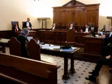 Imagem do julgamento de Mons. Capella.