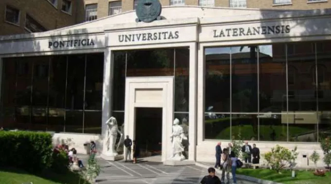 Lateran_university.jpg ?? 