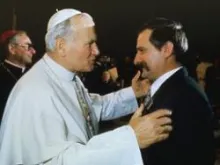   Lech Walesa com o Papa João Paulo II