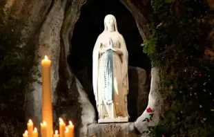 Nossa Senhora de Lourdes.