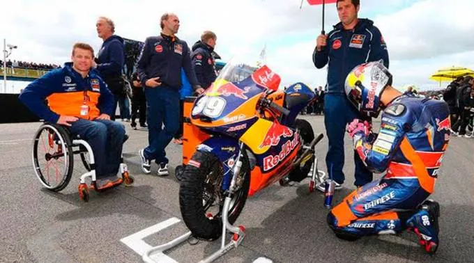 LuisSalomRezandoAntesCarrera_FacebookLuisSalom_060616.jpg ?? 