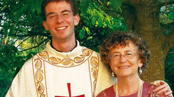 MamSacerdote_Siame_130517.jpg ?? 