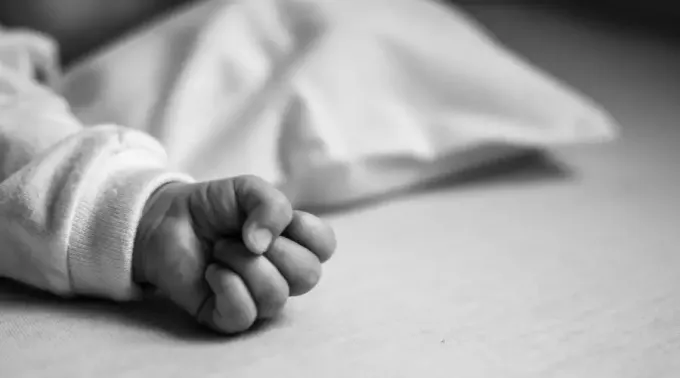 Mano-bebe-Flavia-Gava-Unsplash-070921.webp ?? 