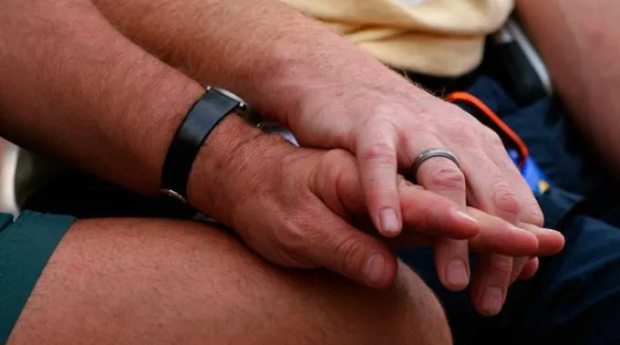 ManosGay_FlickrElvertBarnesCC-BY-2.0_050815.jpg ?? 