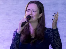 A cantora católica Marcela Siesler.