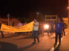 Marcha contra a construção de um Santuário católico