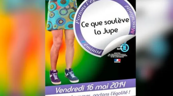 MarchaFrancia_faldas.jpg ?? 