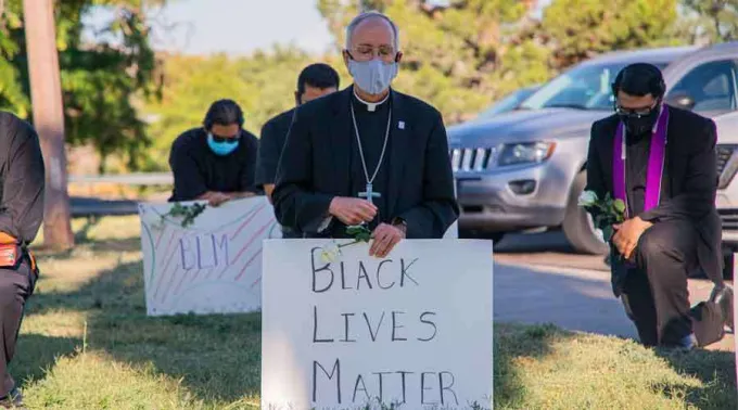 Mark-Seitz-Blac-Lives-Matter-Diocesis-El-Paso-040620.jpg ?? 