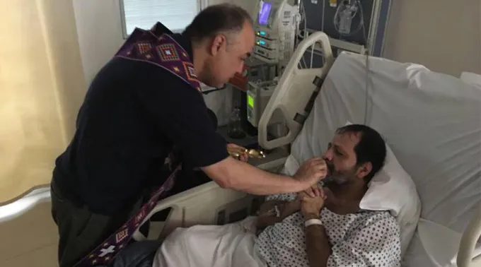 MartinValverdeComunion_FacebookOficial_030417.jpg ?? 