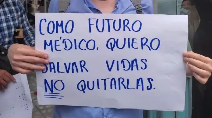 Medicos-provida-FNF-130921.webp ?? 