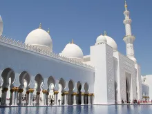 Mesquita Sheikh Zayed renomeada como “Maria, Mãe de Jesus”