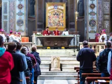 Missa celebrada na Basílica Romana de São Bartolomeu. Imagem do arquivo.