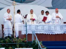Missa de Boas Vindas aos peregrinos no Campo Santa María la Antigua no Panamá.