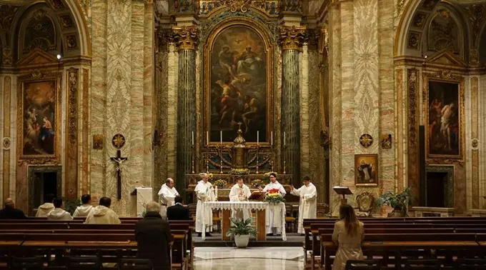 Misa_Unsplash_100320.jpg ?? 