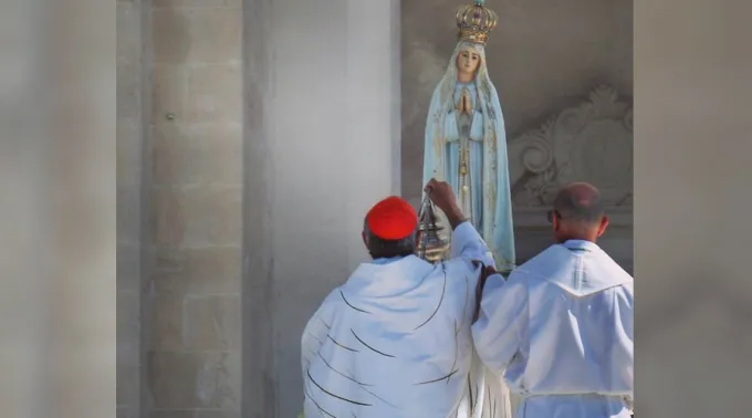 MissaAssuncaoFatima_-_FotoSantuariodeFatima.jpg ?? 