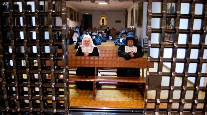 MonjasClausura_FlickrIglesiaEnValladolid_CC-BY-SA-2.0.jpg ?? 