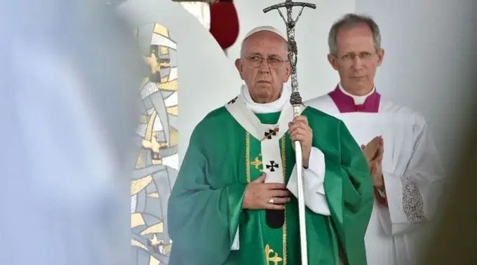 Mons.Marini-Papa-Francisco-Vatican-Media-29082021.webp ?? 