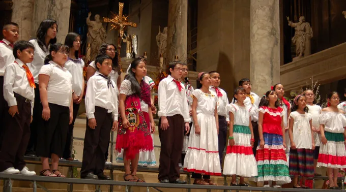 NinosLatinos_FlickrVocalEssenceEnsembleSingersCCBY_SA20_200717.jpg ?? 