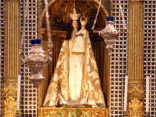 Imagem de Nossa Senhora da Conceição, no santuário de Vila Viçosa.