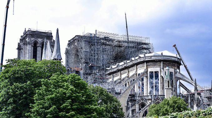 NotreDameParis_110720.gif ?? 