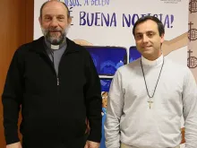 Pe. José Maria Claderón(esquerda), diretor da POM Espanha, e Pe. Mario León, vigário do Saara Ocidental.