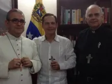 Dom Víctor Manuel Ochoa, governador José Gregório Vielma Mora e Dom. Mario do Vale Moronta.