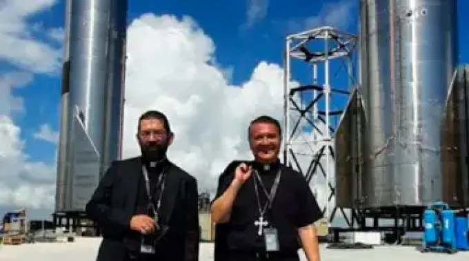 ObisposSpace-DanielFlores-28082021.webp ?? 