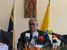 Bispos da Venezuela apresentam sua exortação.