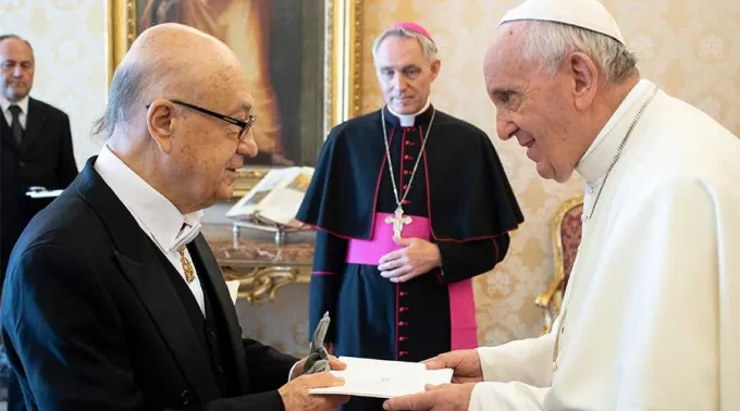Octavio-Errazuriz-Papa-Francisco-Vatican-Media-ACI-170918.jpg ?? 