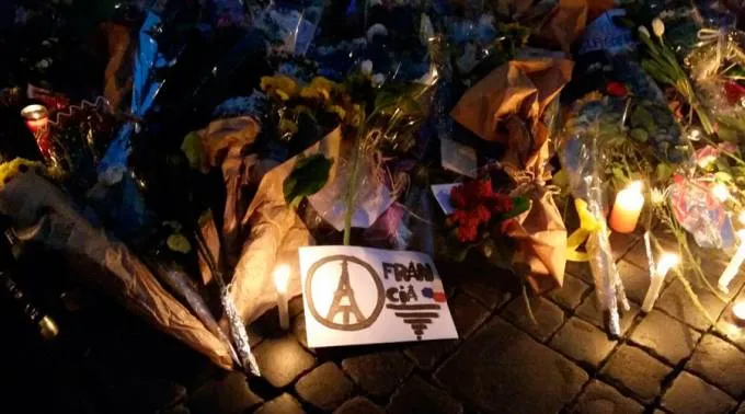 OracionesParis_ACIPrensa_161115.jpg ?? 