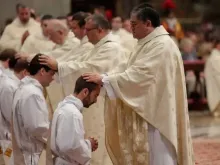 Ordenação sacerdotal no Vaticano. Foto ilustrativa