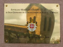 Fachada da Embaixada da Ordem de Malta no Vaticano.