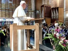 Papa durante a oração ecumênica.