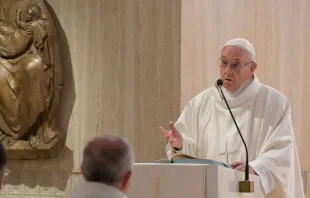 Papa em Santa Marta.