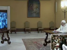 Papa conversa com estudantes de Tóquio.