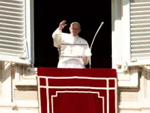 Papa Francisco durante o Ângelus.