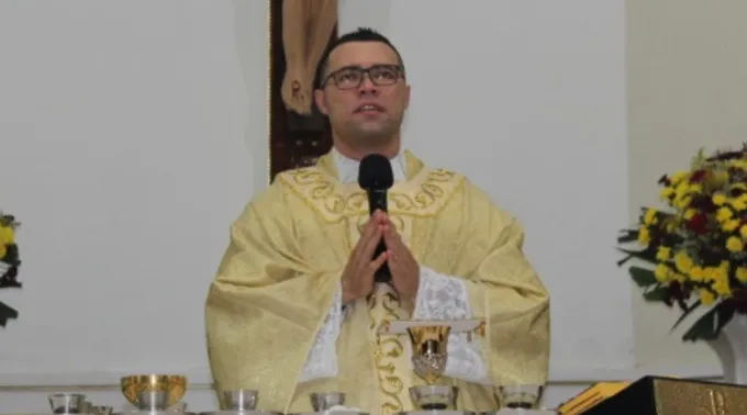 Padre-Diego-Rodrigo-Santos_Facebook-Paroquia-Sao-Sebastiao-Limeira.jpg ?? 