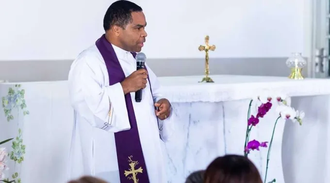 PadreDelsonZacarias_FacebookParoquiaSaoMateus.jpg ?? 