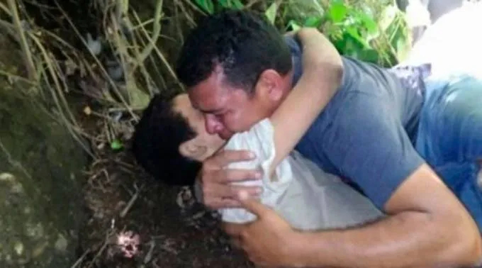 PadreHijoFallecido_TwitterSebMalette_140715.jpg ?? 